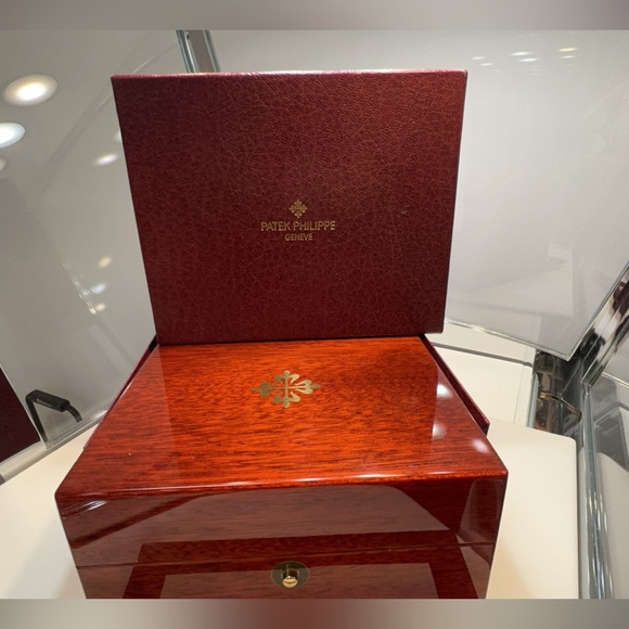 VINTAGE ORIGINAL Patek Philippe Watch Box - Picture 7 of 7